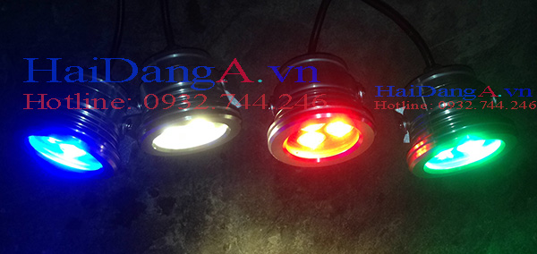 Đèn LED âm dưới nước