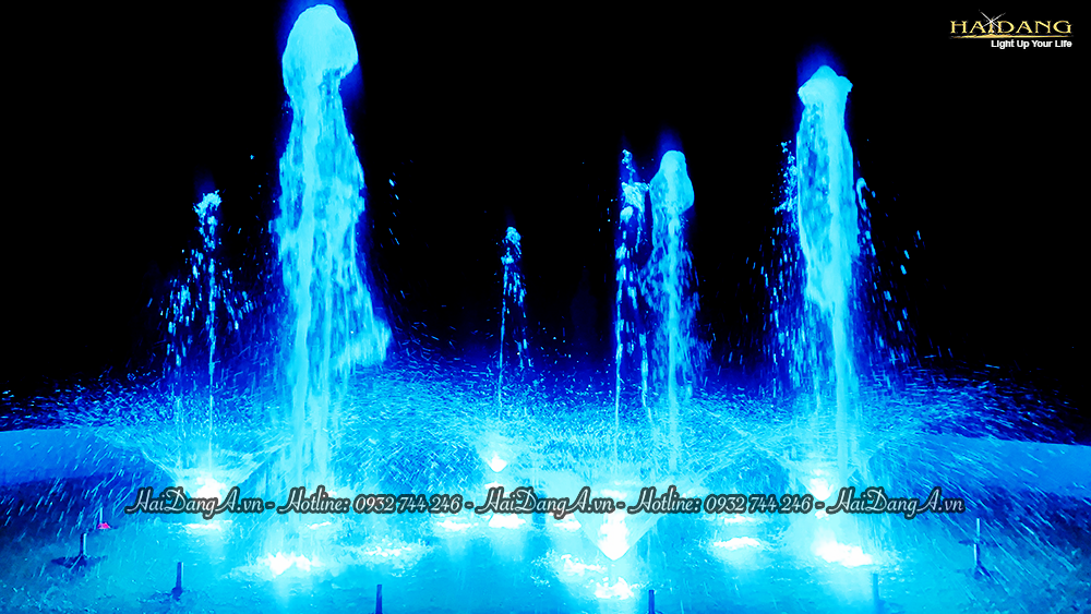 Đài phun nhạc nước tuyệt đẹp kết hợp giữa hoa Loa Kèn và sủi bọt Foam