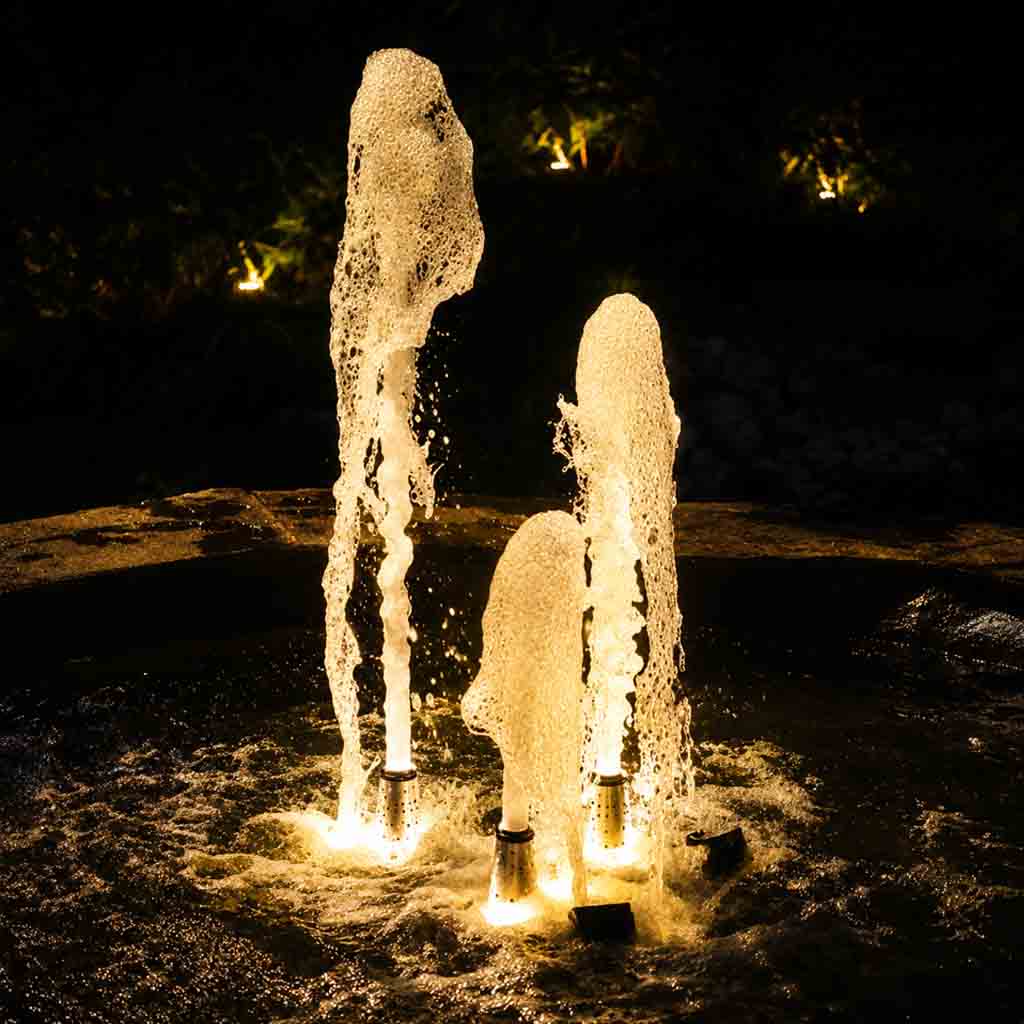 Đầu phun nước sủi bọt Foam Jet các loại phun rực rỡ đèn LED âm nước có lỗ tròn chiếu sáng ban đêm